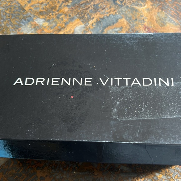 Red Pumps - Picture 3 of 3